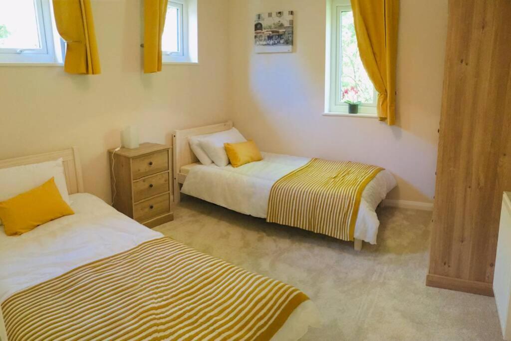 Private 1St Floor Apartment - Perfect For Port Of Dover, Eurotunnel And Short Stays Eksteriør bilde