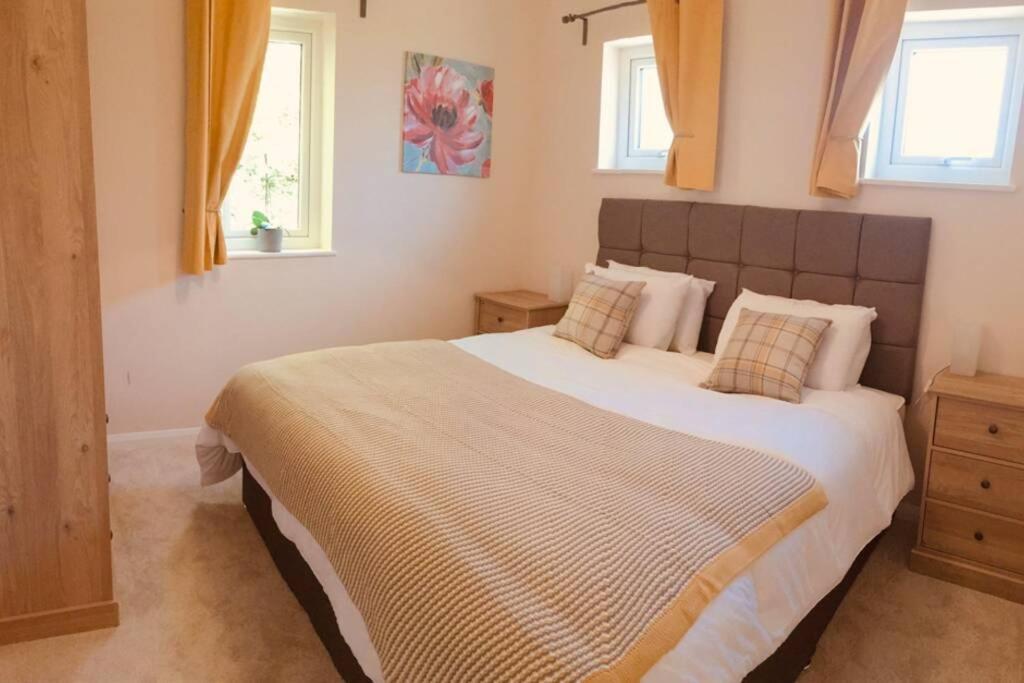 Private 1St Floor Apartment - Perfect For Port Of Dover, Eurotunnel And Short Stays Eksteriør bilde
